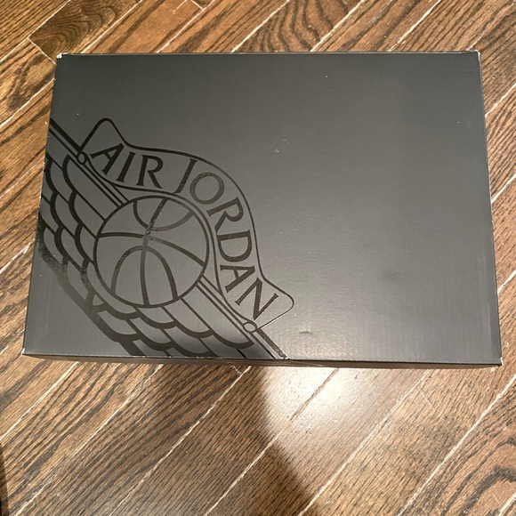 NEW Air Jordan 1 Low SE Concord (Patent Panda) - Size 10.5 US - Picture 8 of 15